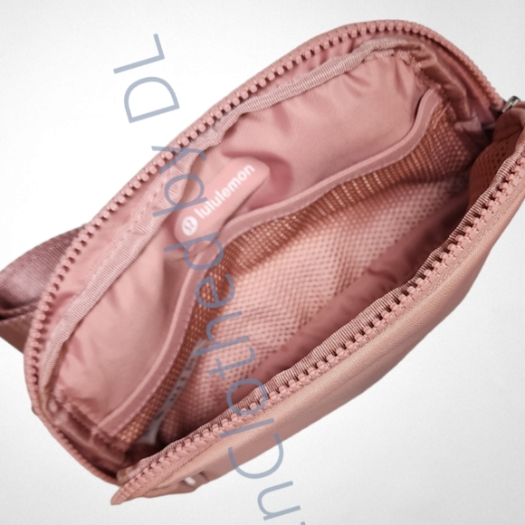 lululemon Everywhere Belt Bag 1L - Picture 2 of 4